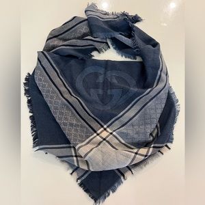 Gucci girls scarf